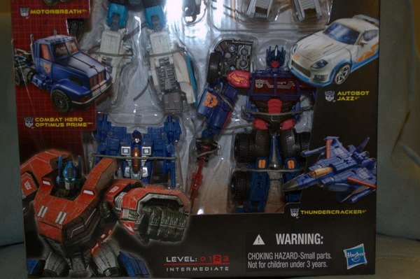 In Hand Images Of Transformers  Generations Ultimate Giftset   (2 of 4)